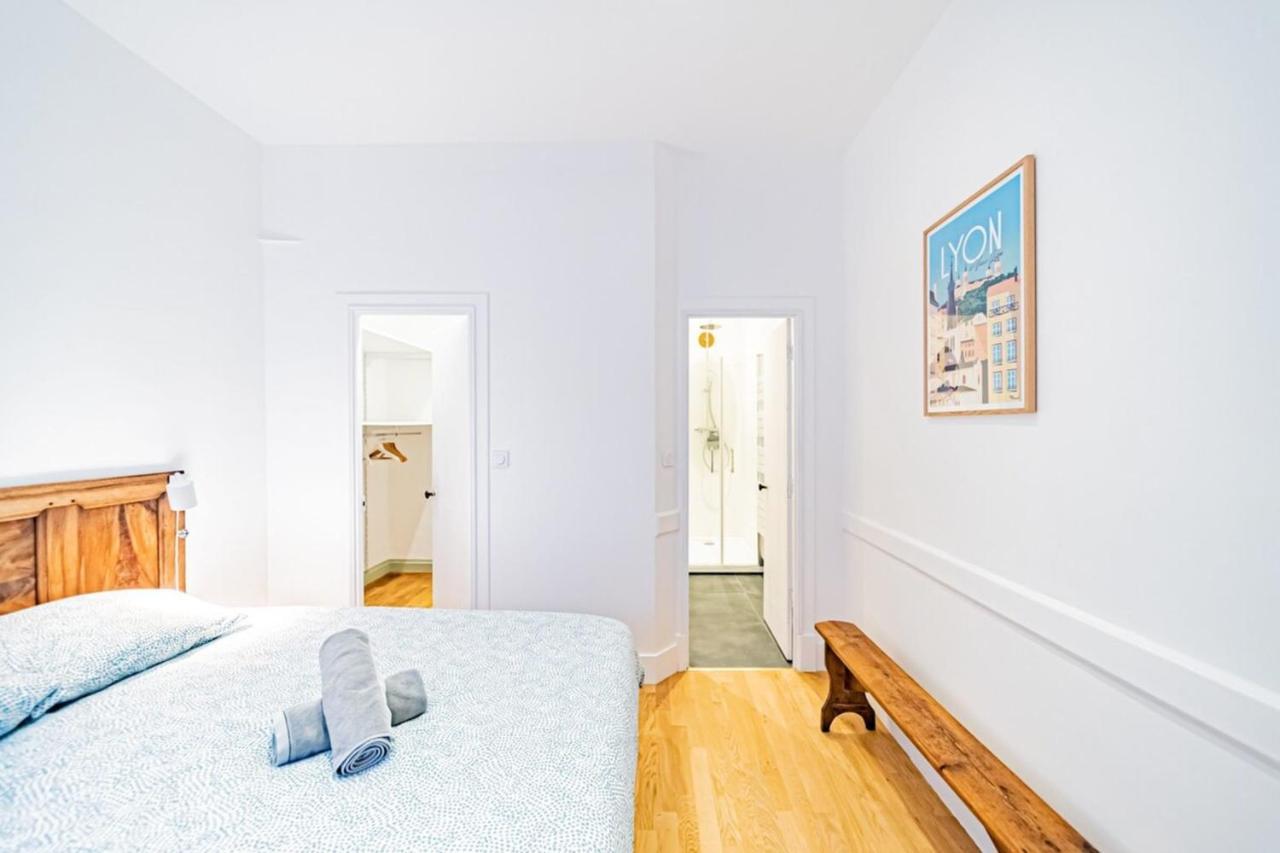 Aapartment With Character Parquet Flooring Fireplace - Charpennes Villeurbanne Esterno foto